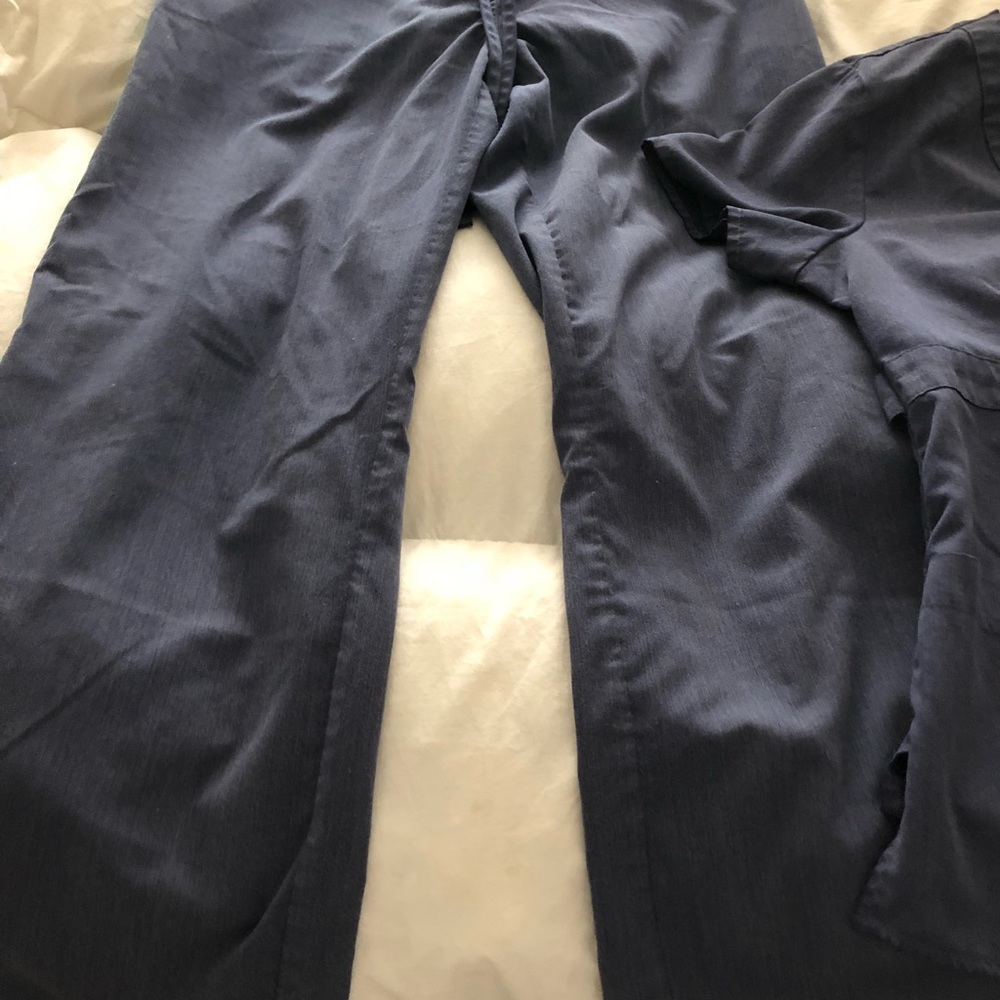 Greys Anatomy Scrubs size small blue